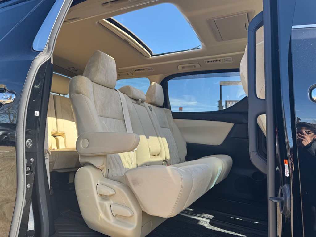 Used Toyota Alphard 2023 for sale - 77918275: Photo 53