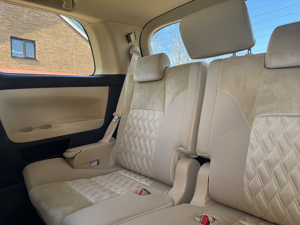 Used Toyota Alphard 2023 for sale - 77918275: Photo 56
