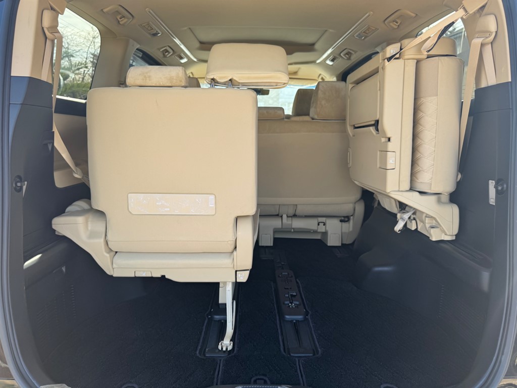 Used Toyota Alphard 2023 for sale - 77918275: Photo 60