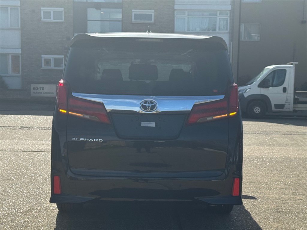 Used Toyota Alphard 2023 for sale - 77918275: Photo 63