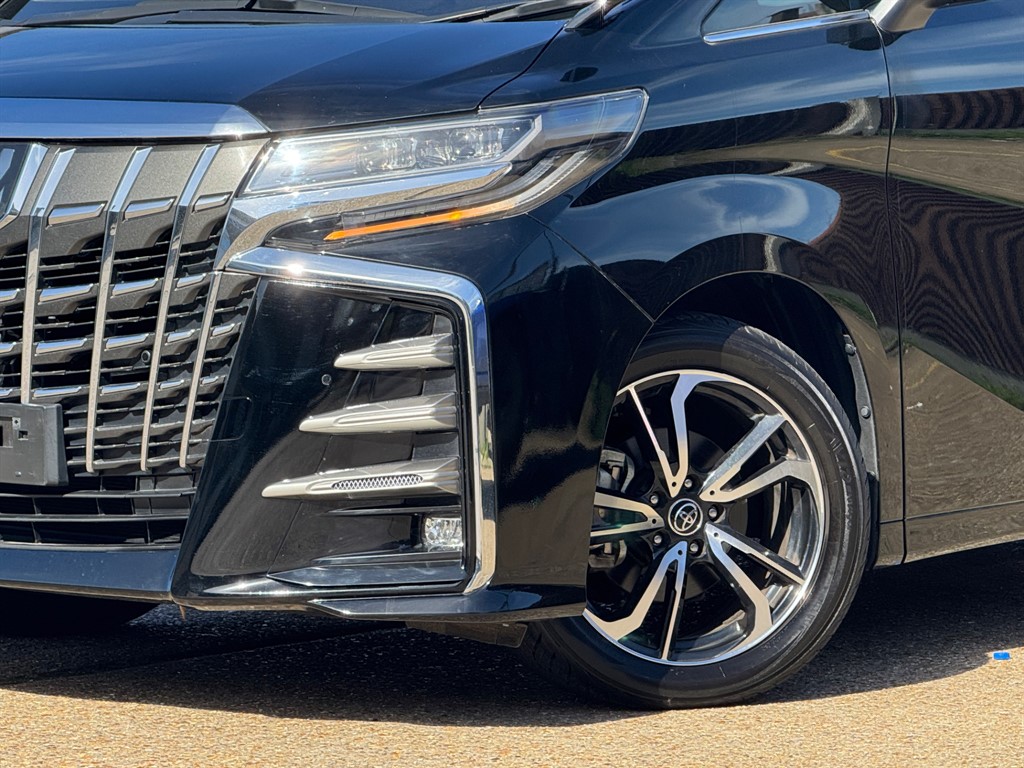 Used Toyota Alphard 2023 for sale - 77918275: Photo 68