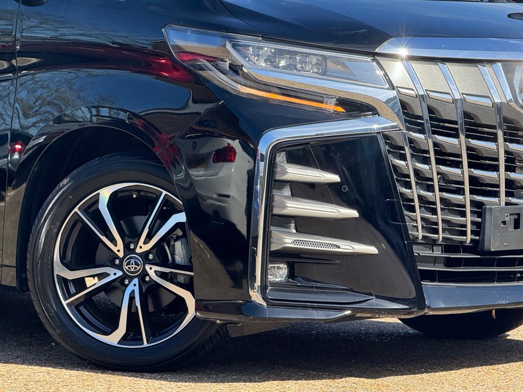 Used Toyota Alphard 2023 for sale - 77918275: Photo 69