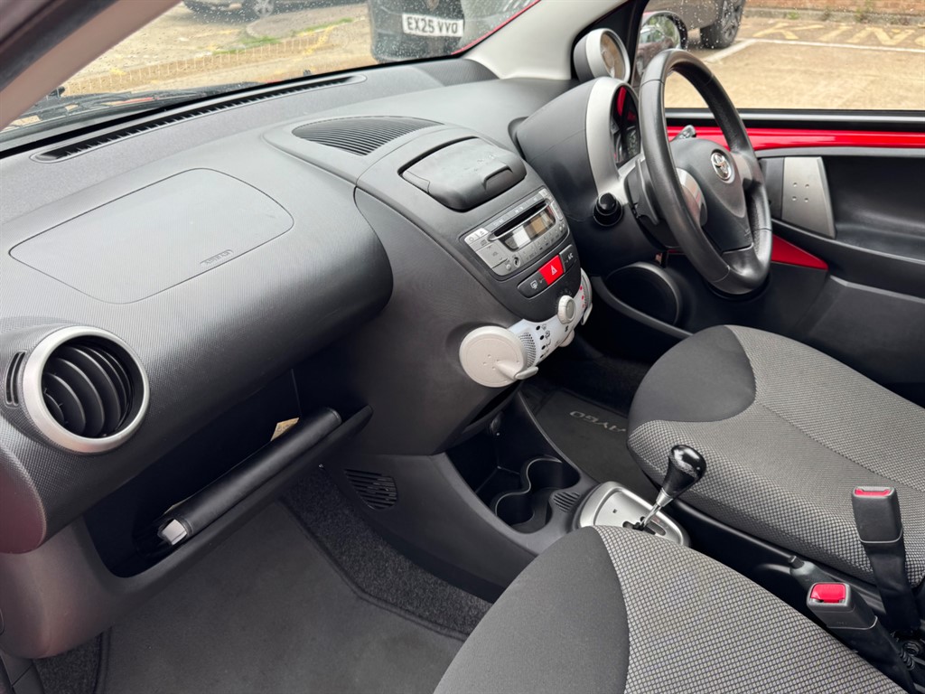 Used Toyota AYGO 2014 for sale - 76731887: Photo 16