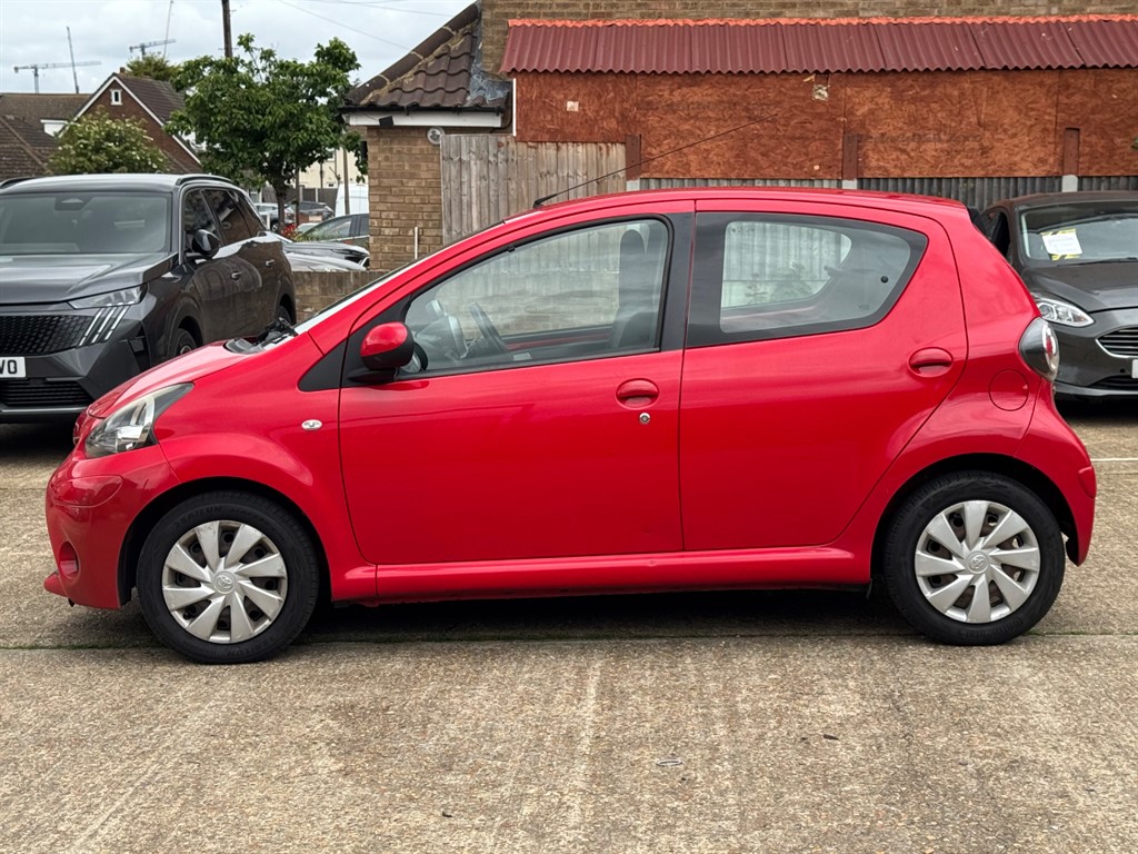 Used Toyota AYGO 2014 for sale - 76731887: Photo 4