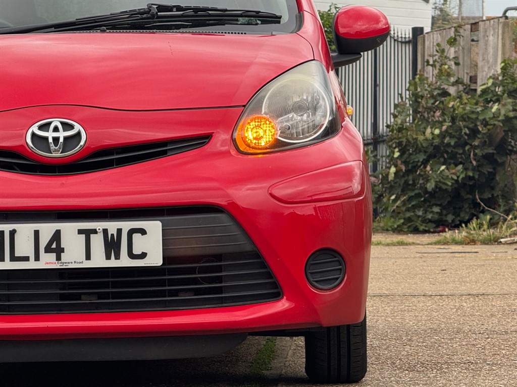 Used Toyota AYGO 2014 for sale - 76731887: Photo 45