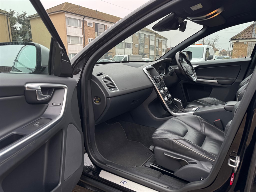 Used Volvo XC60 2015 for sale - 77795261: Photo 15