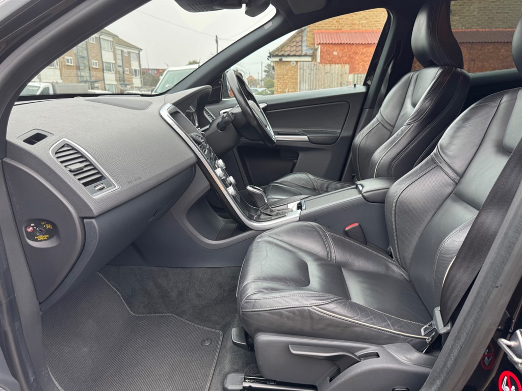 Used Volvo XC60 2015 for sale - 77795261: Photo 16