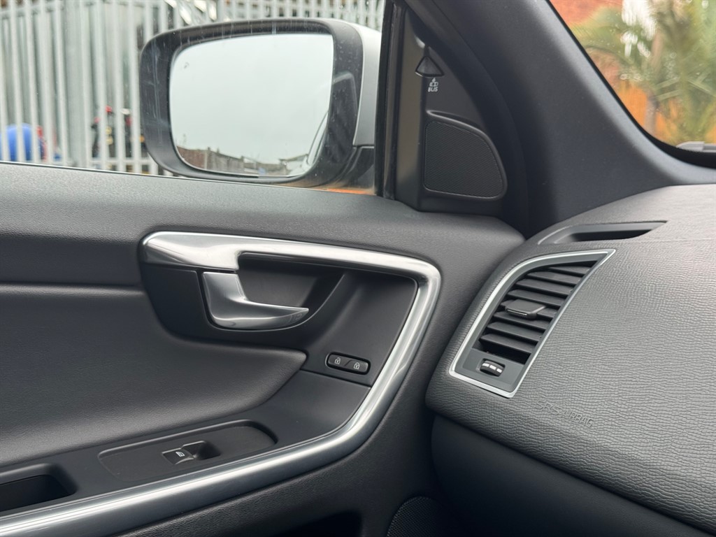 Used Volvo XC60 2015 for sale - 77795261: Photo 23