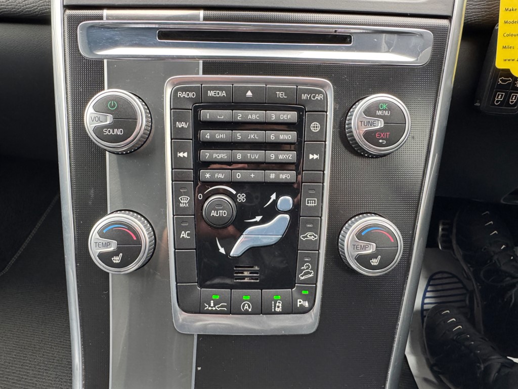 Used Volvo XC60 2015 for sale - 77795261: Photo 29