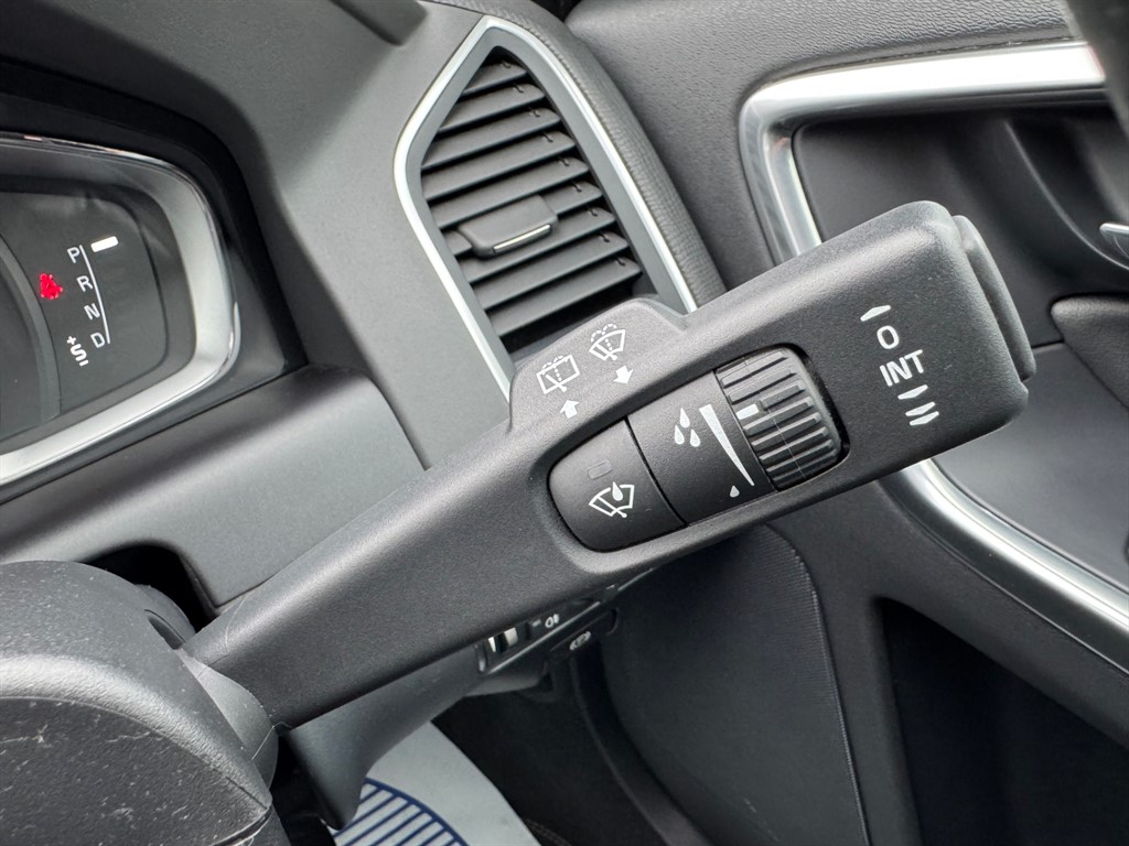 Used Volvo XC60 2015 for sale - 77795261: Photo 36