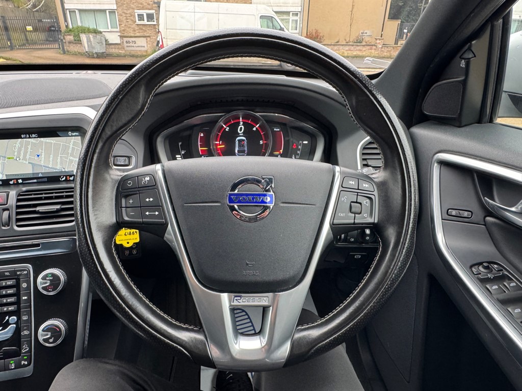 Used Volvo XC60 2015 for sale - 77795261: Photo 40