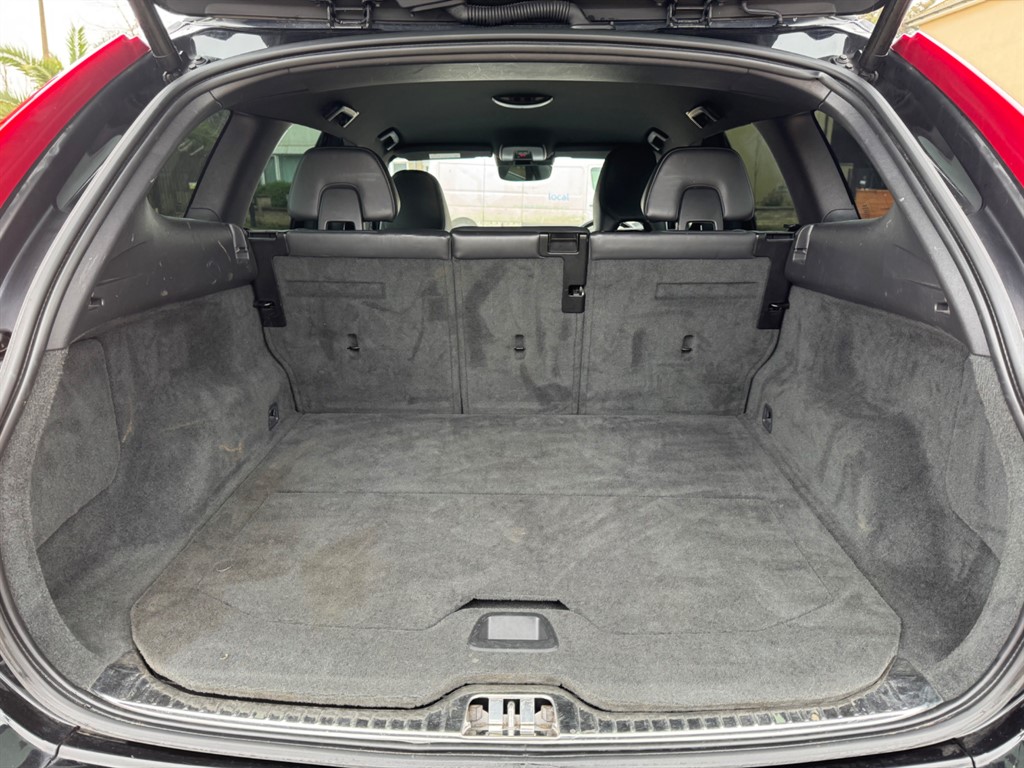 Used Volvo XC60 2015 for sale - 77795261: Photo 54