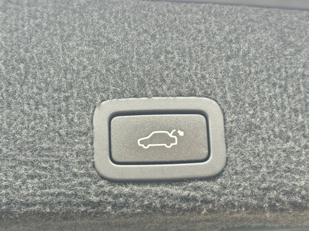 Used Volvo XC60 2015 for sale - 77795261: Photo 55