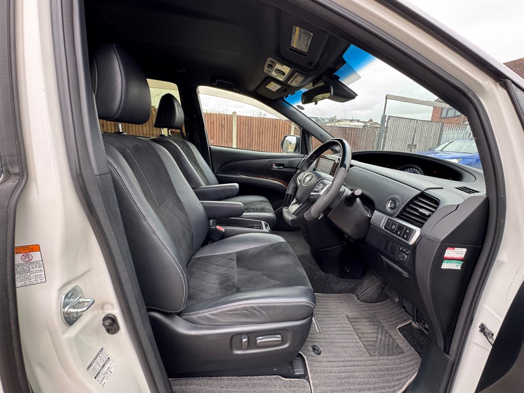 Used Toyota Estima 2016 for sale - 78055445: Photo 10