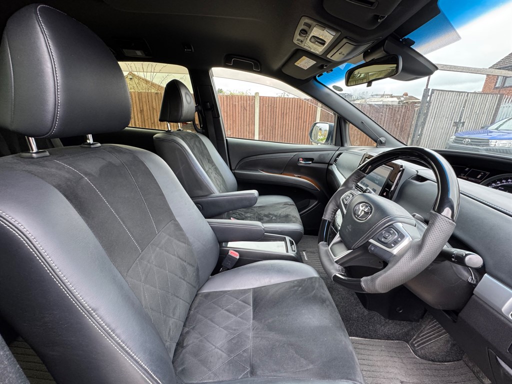 Used Toyota Estima 2016 for sale - 78055445: Photo 11