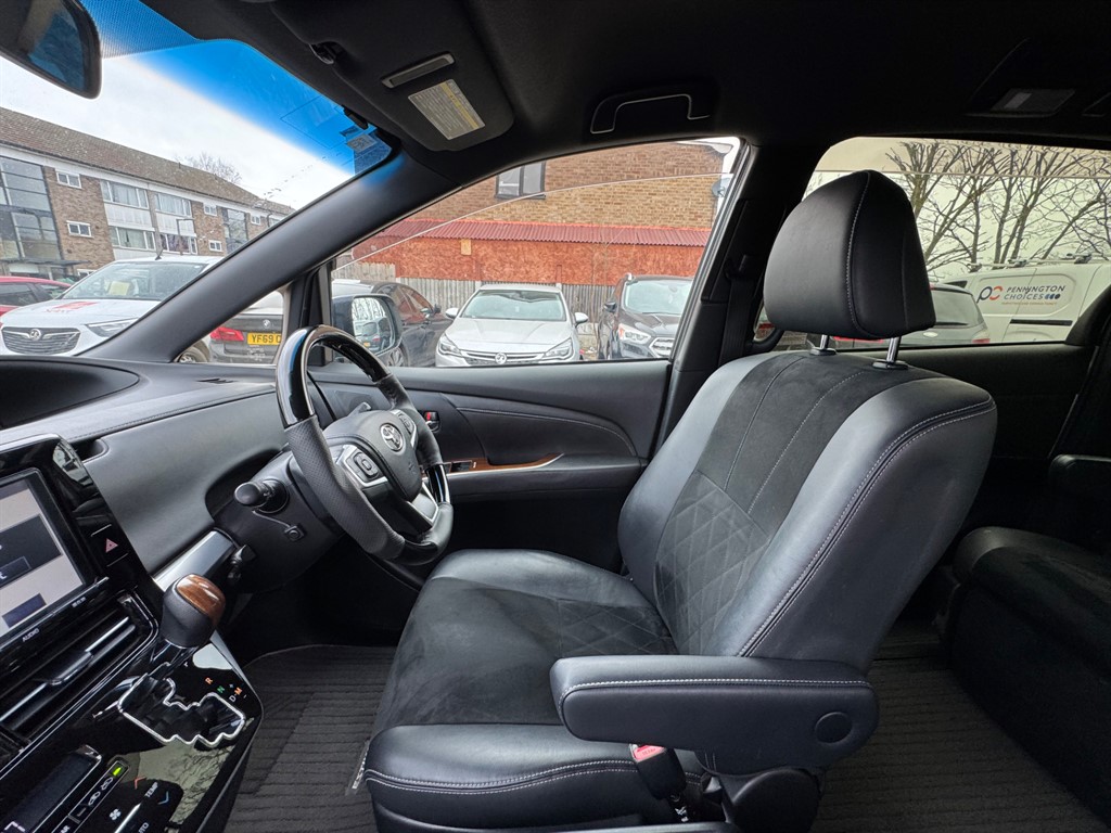 Used Toyota Estima 2016 for sale - 78055445: Photo 18