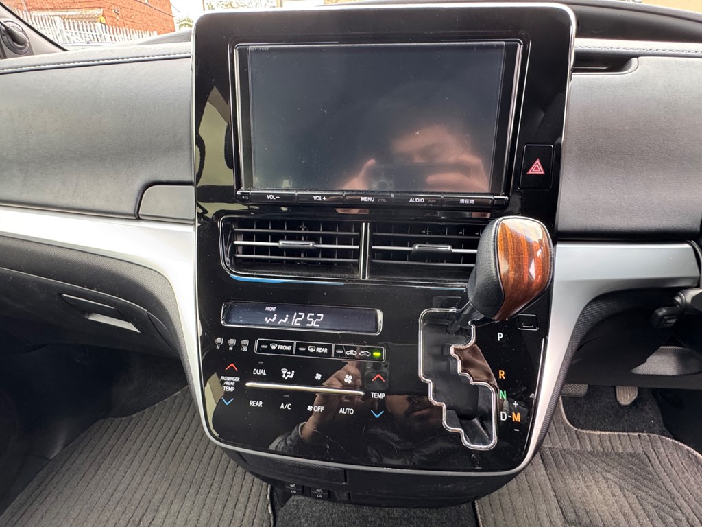 Used Toyota Estima 2016 for sale - 78055445: Photo 25