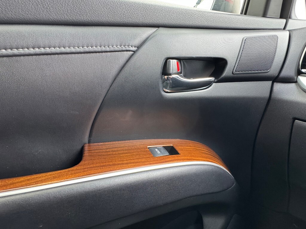 Used Toyota Estima 2016 for sale - 78055445: Photo 38