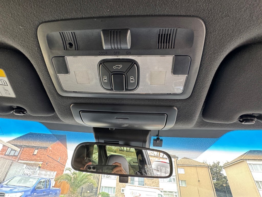 Used Toyota Estima 2016 for sale - 78055445: Photo 41