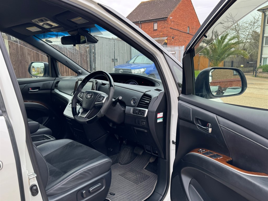 Used Toyota Estima 2016 for sale - 78055445: Photo 9