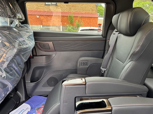 Used Toyota Alphard 2024 for sale - 75572117: Photo 41