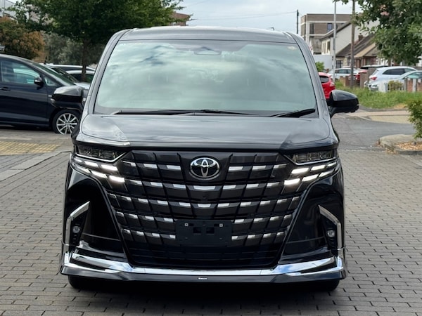 Used Toyota Alphard 2024 for sale - 75572117: Photo 61