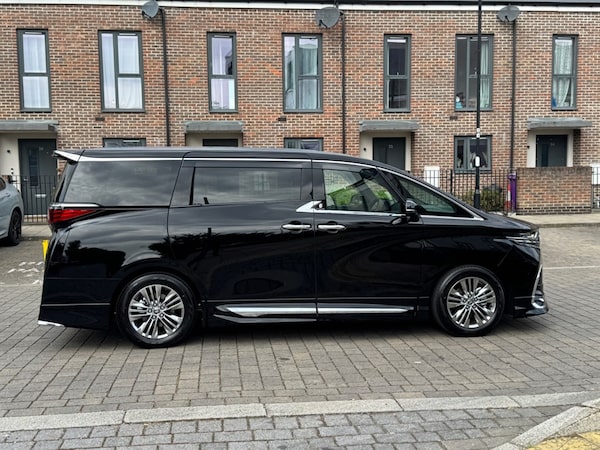 Used Toyota Alphard 2024 for sale - 75572117: Photo 7