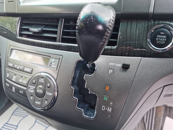 Used Toyota Estima 2011 for sale - 75572384: Photo 33