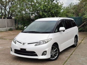 Used Toyota Estima 2011 for sale - 75572384: Photo