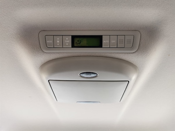 Used Toyota Estima 2011 for sale - 75572384: Photo 45