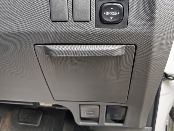 Used Toyota Estima 2011 for sale - 75572384: Photo 54