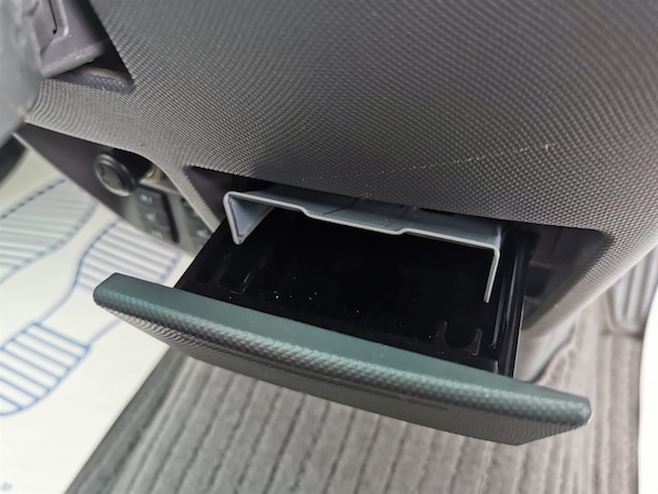 Used Toyota Estima 2011 for sale - 75572384: Photo 55