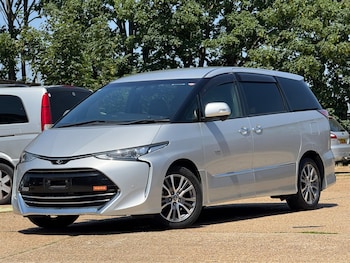 Used Toyota Estima 2018 for sale - 79510897: Photo