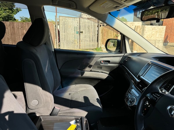 Used Toyota Estima 2012 for sale - 75571921: Photo 10