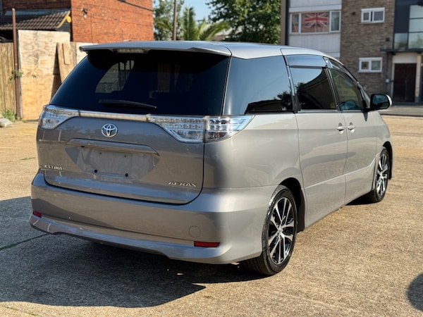 Used Toyota Estima 2012 for sale - 75571921: Photo 5