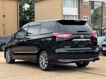 Used Toyota Estima 2018 for sale - 79748253: Photo