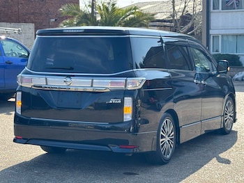 Used Nissan Elgrand 2019 for sale - 75569943: Photo