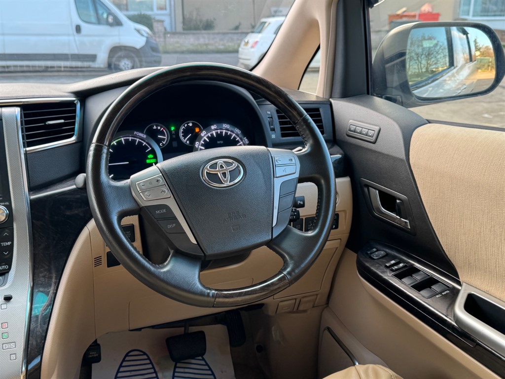 Used Toyota Alphard 2024 for sale - 77053424: Photo 31