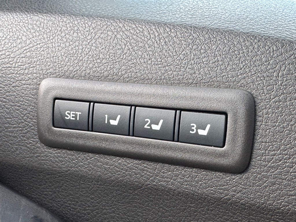 Used Toyota Alphard 2024 for sale - 77053424: Photo 41