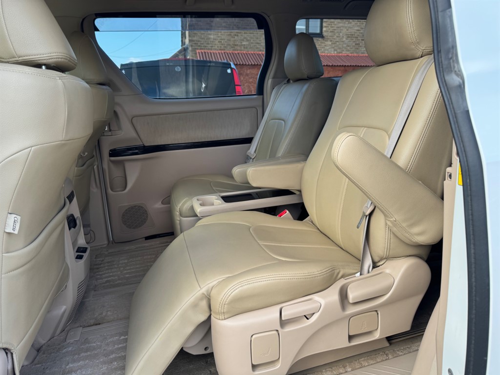 Used Toyota Alphard 2024 for sale - 77053424: Photo 51