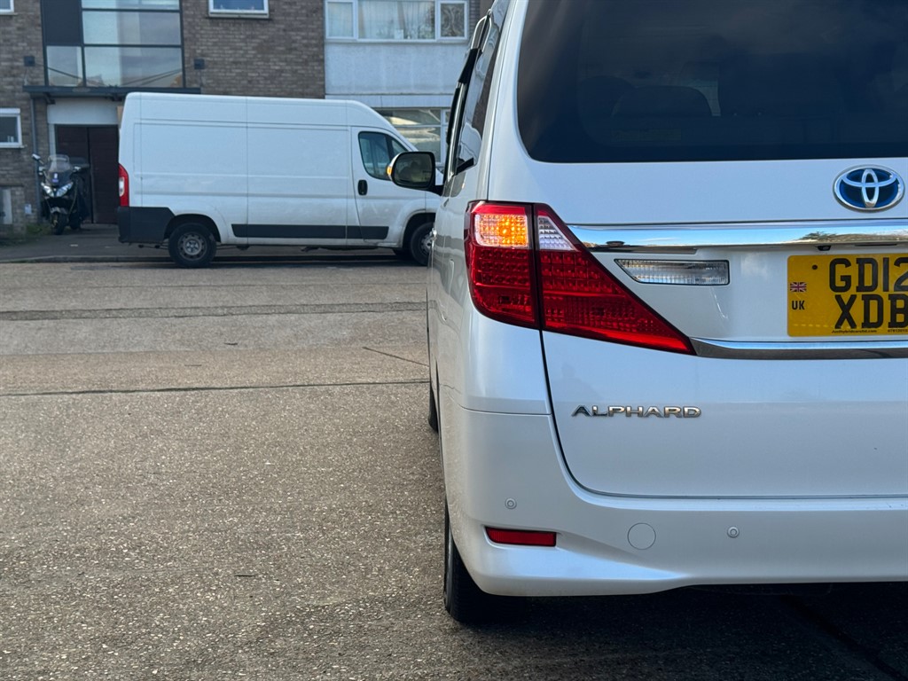 Used Toyota Alphard 2024 for sale - 77053424: Photo 62