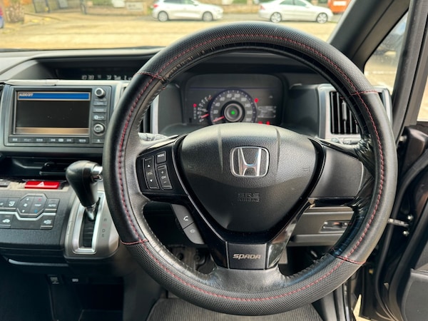 Used Honda Stepwagon 2010 for sale - 75570912: Photo 28