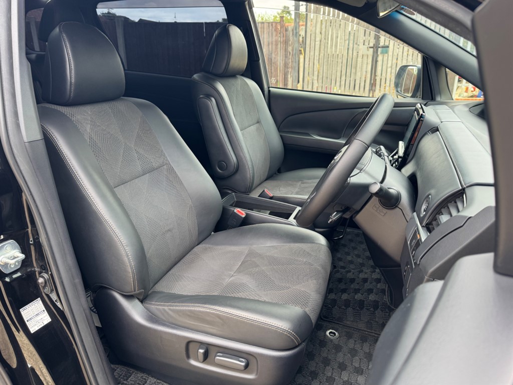 Used Toyota Estima 2018 for sale - 76375654: Photo 11