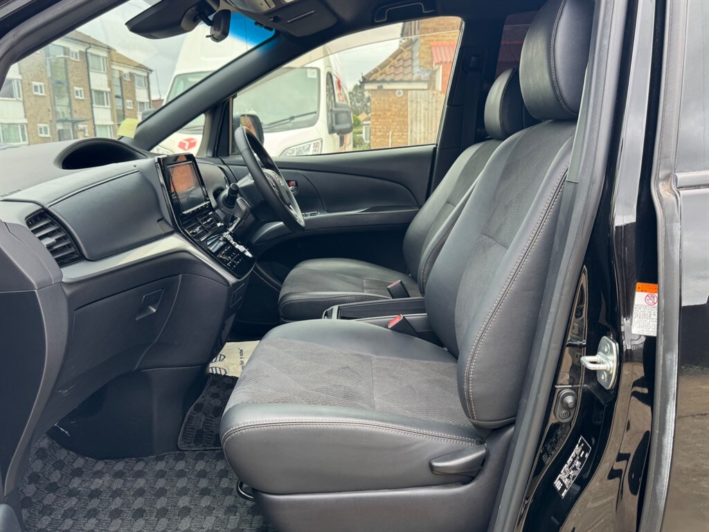 Used Toyota Estima 2018 for sale - 76375654: Photo 15