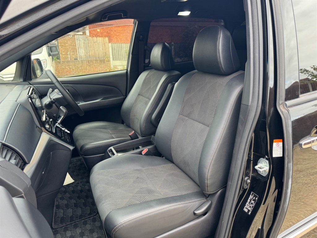 Used Toyota Estima 2018 for sale - 76375654: Photo 16