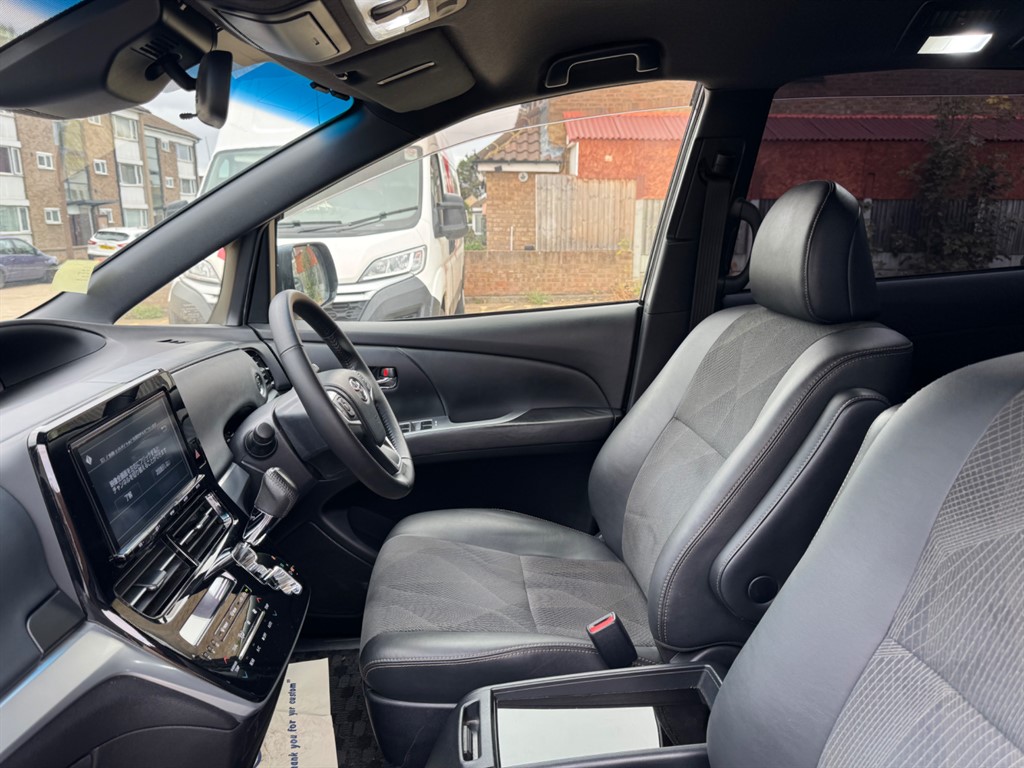Used Toyota Estima 2018 for sale - 76375654: Photo 18