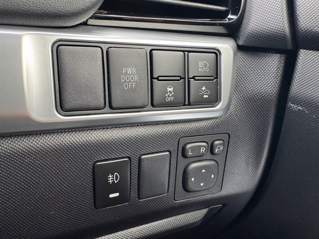 Used Toyota Estima 2018 for sale - 76375654: Photo 37