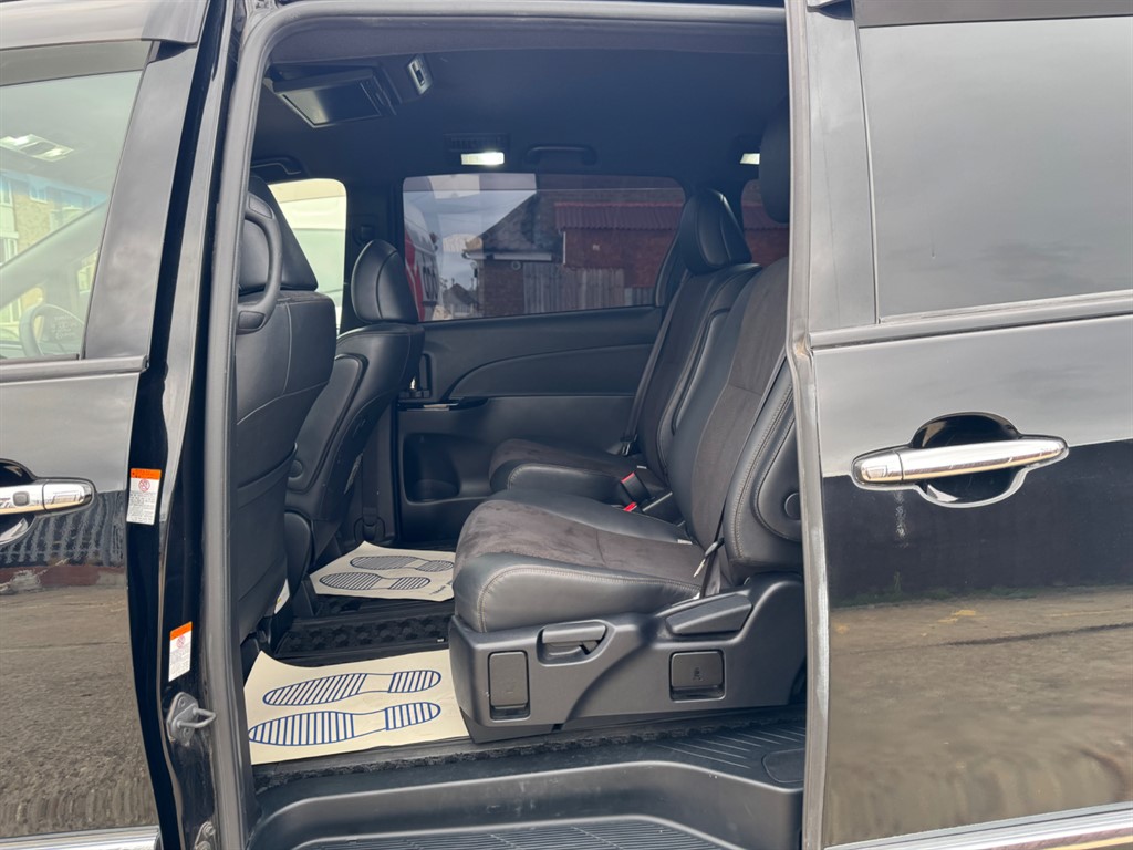 Used Toyota Estima 2018 for sale - 76375654: Photo 46