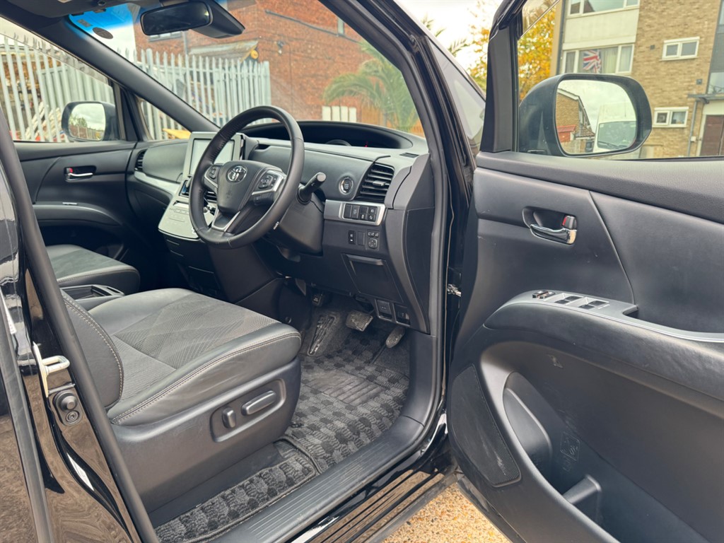 Used Toyota Estima 2018 for sale - 76375654: Photo 9