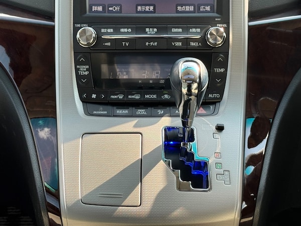 Used Toyota Alphard 2013 for sale - 75570160: Photo 24
